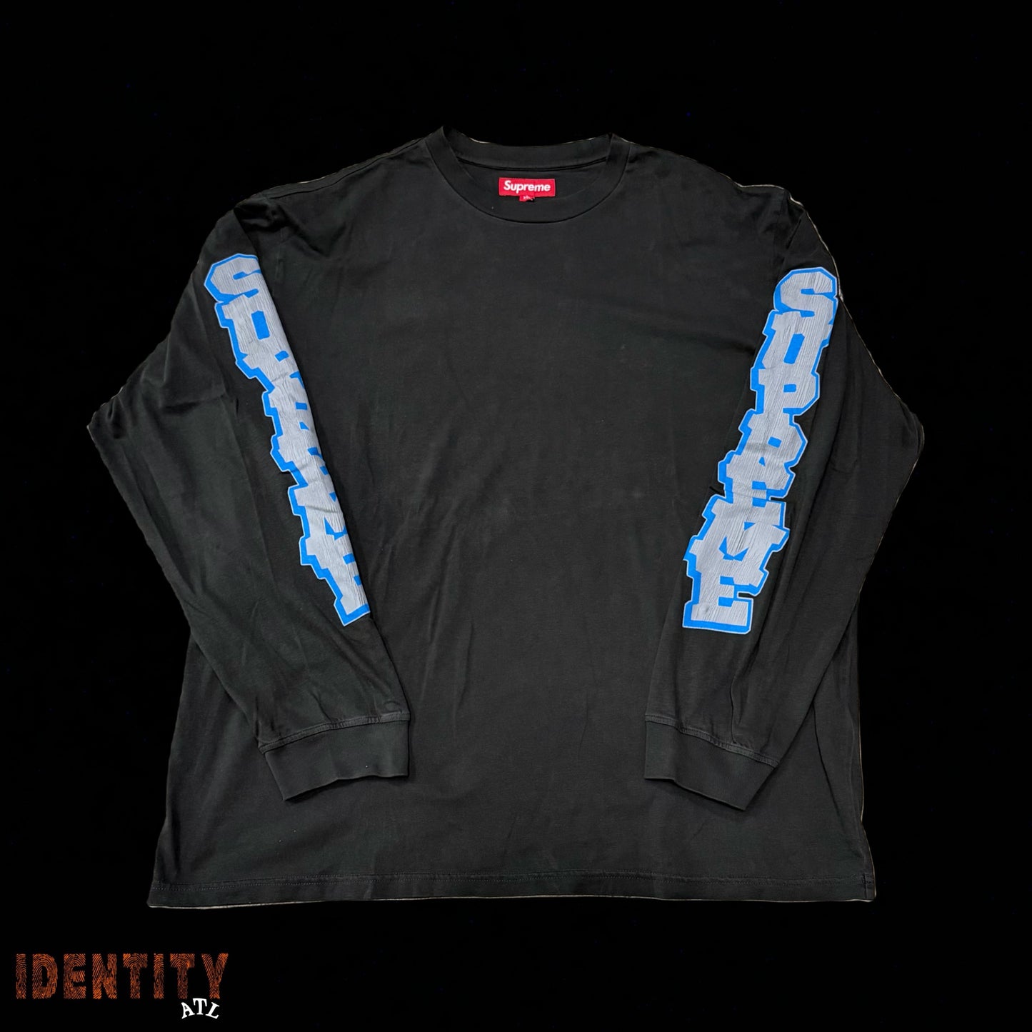 Supreme Cracked Sleeve L/S Top Washed Black