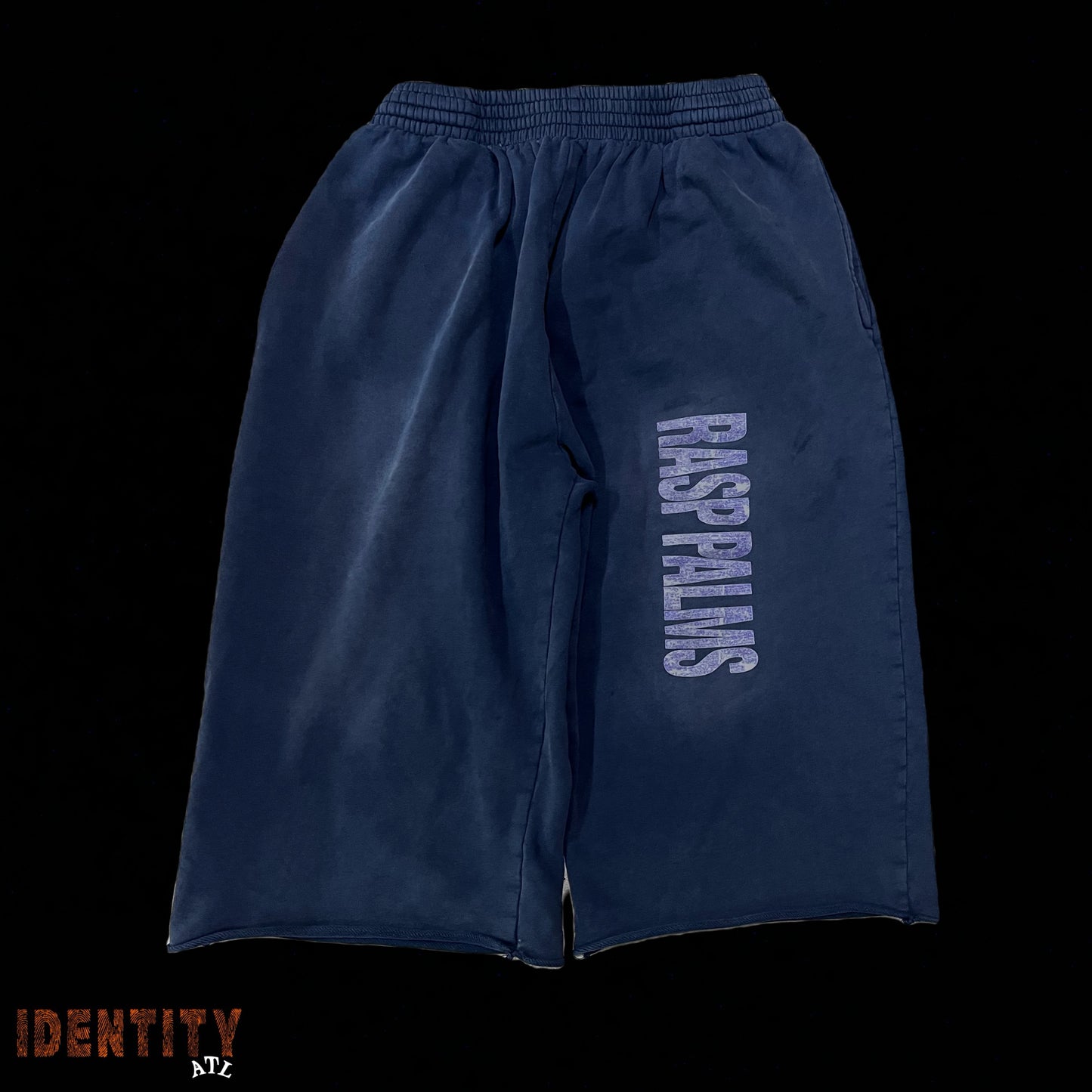 GV Gallery Rasp Palms 3/4 Shorts Navy