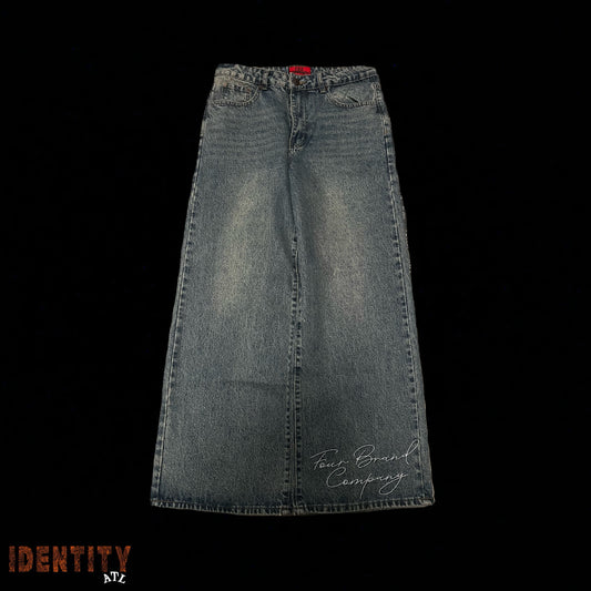 FBC BAGGY CURSIVE JEANS