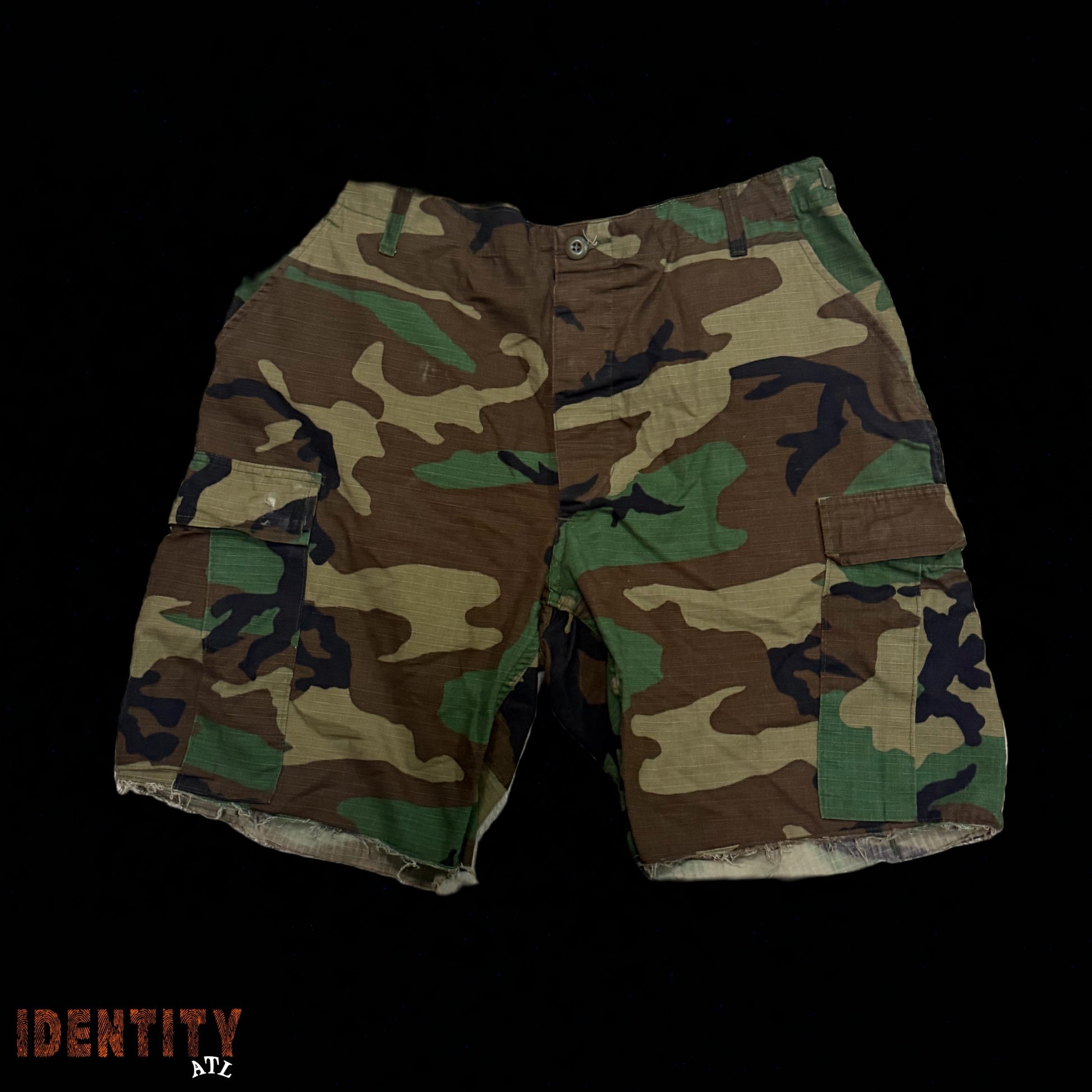 CAMO CARGO SHORTS