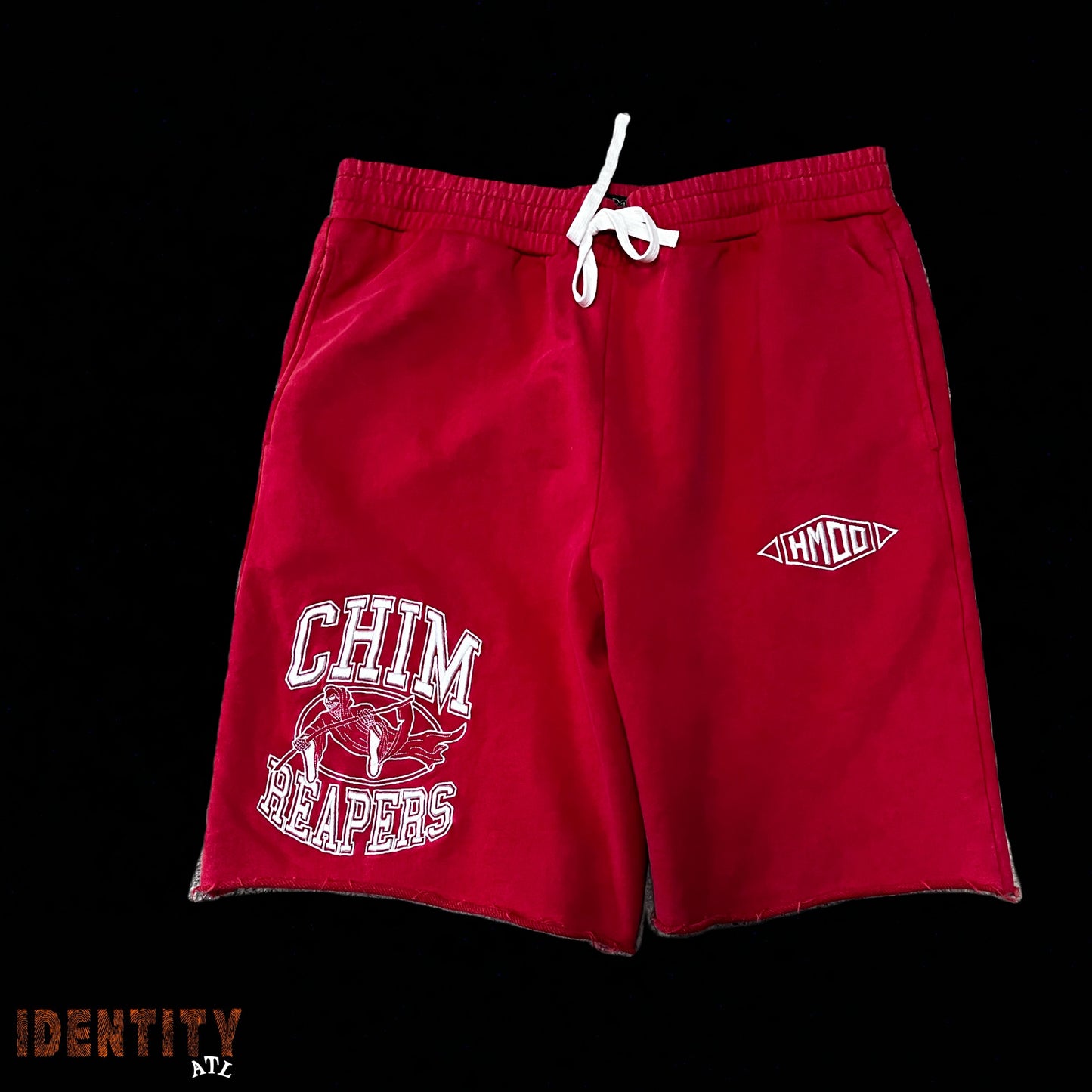 HMDD RED CHIM SHORTS