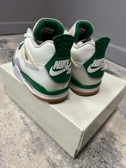Jordan 4 Retro SB Pine Green