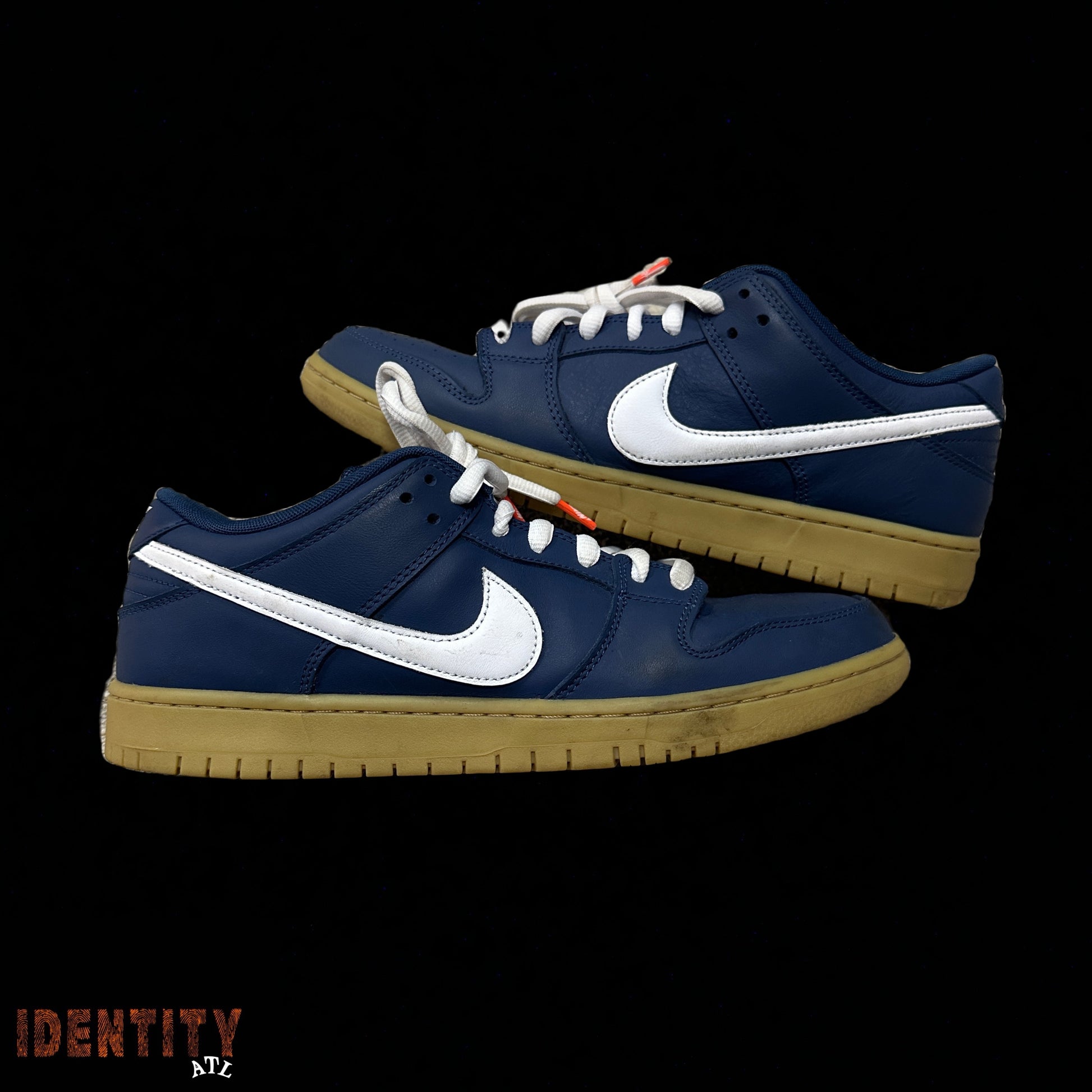 Nike SB Dunk Low Navy Gum