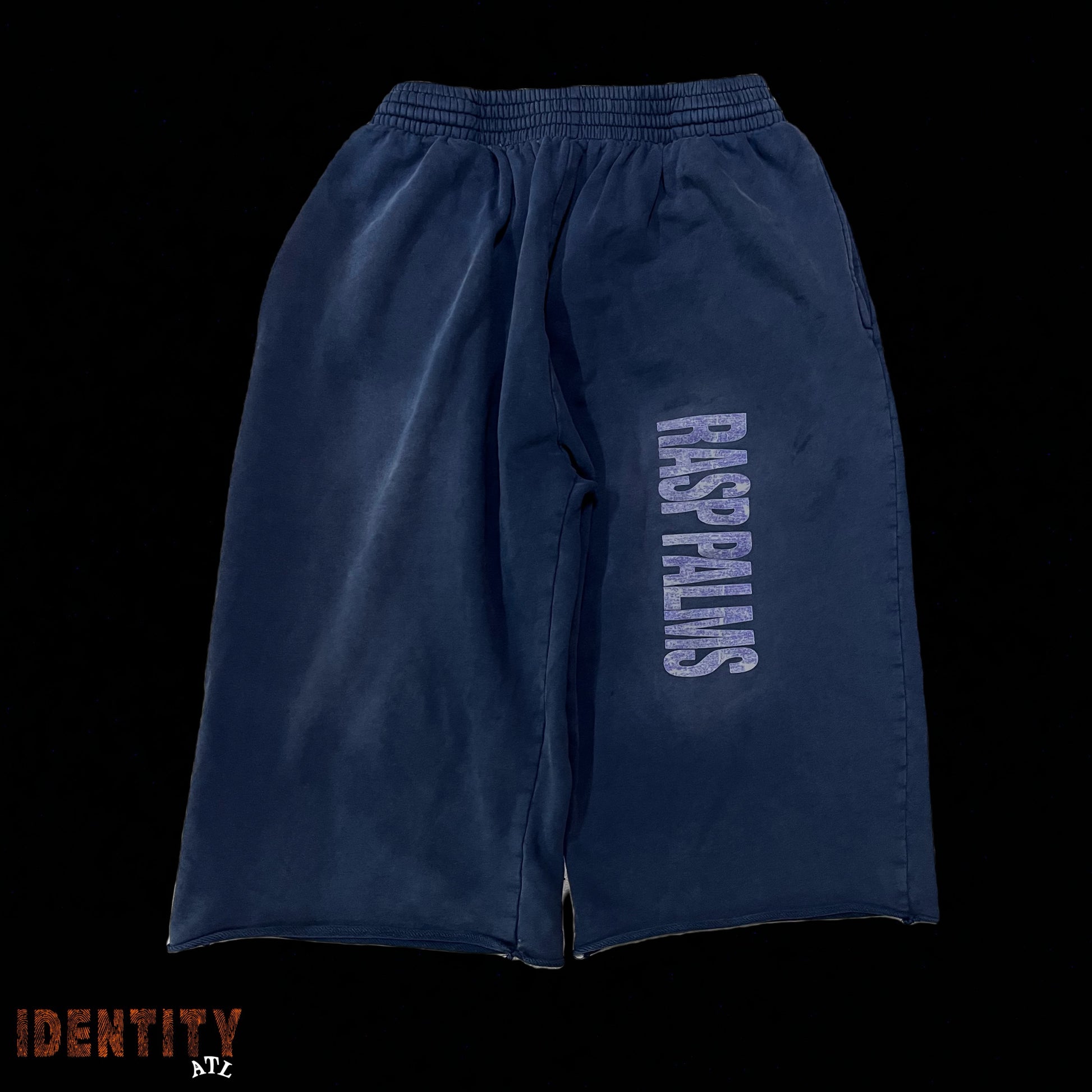 GV Gallery Rasp Palms 3/4 Shorts Navy