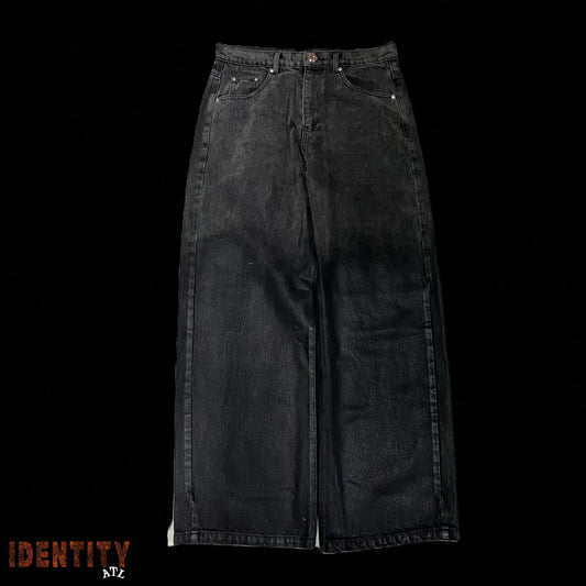 Lutte Revoltee Triple Pocket Mud Wash Denim