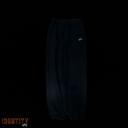 Alo Yoga Accolade Cotton-Blend Sweatpants Black
